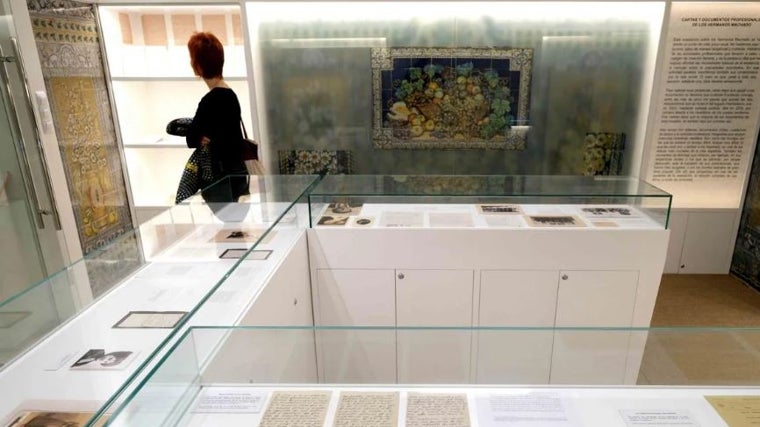En esta muestra se exponen documentos que sirven para conocer mejor la personalidad de los hermanos Machado