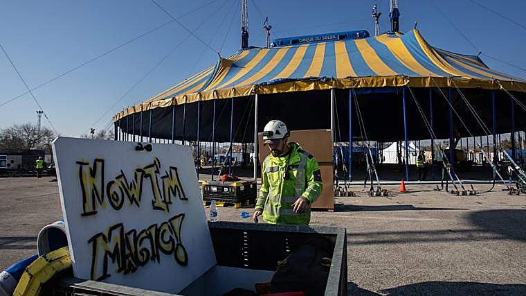 Montaje carpa Circo del Sol