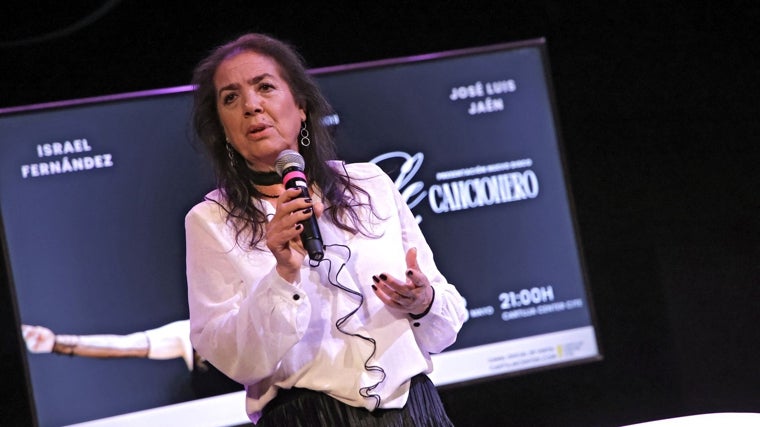 Rueda de prensa de Lole Montoya en el Caruja Center
