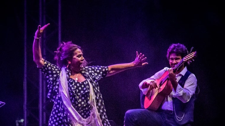 La cantaora Aurora Vargas es la protagonista de esta cita flamenca que se celebra en la localidad de Arahal