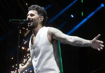 La promesa de Antoñito Molina en Icónica Santalucía Sevilla Fest