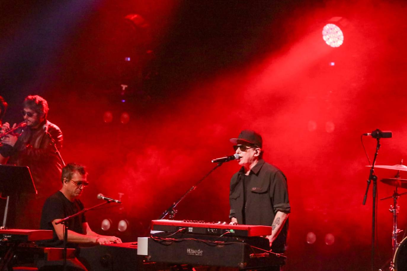 Concierto de Andrés Calamaro en el Cartuja Center CITE