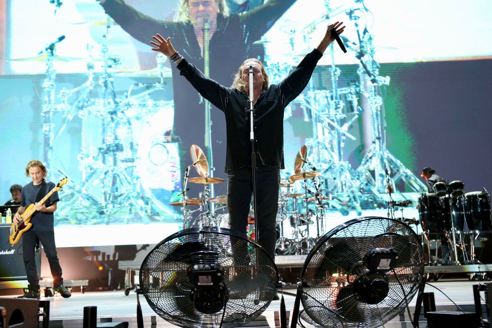 Actuación del grupo mexicano Maná, en la noche de este domingo en Sevilla