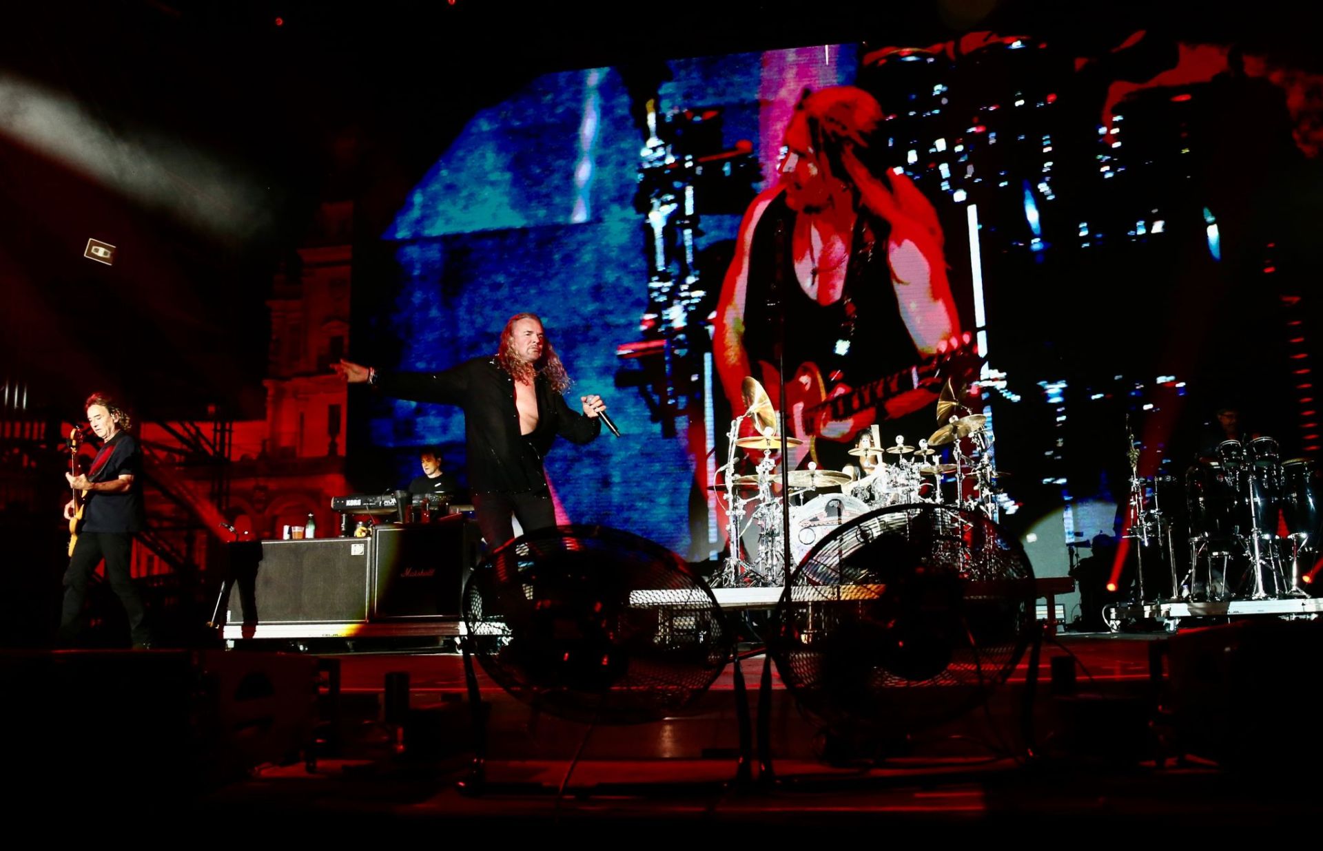 Actuación del grupo mexicano Maná, en la noche de este domingo en Sevilla