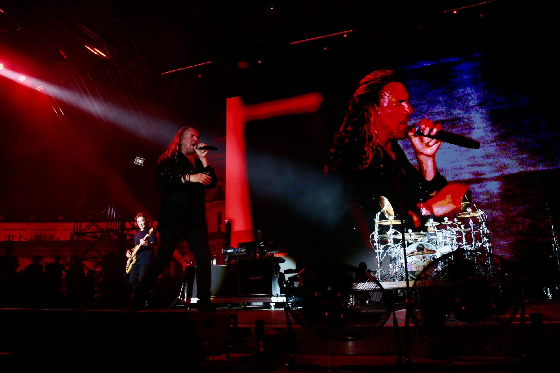 Actuación del grupo mexicano Maná, en la noche de este domingo en Sevilla