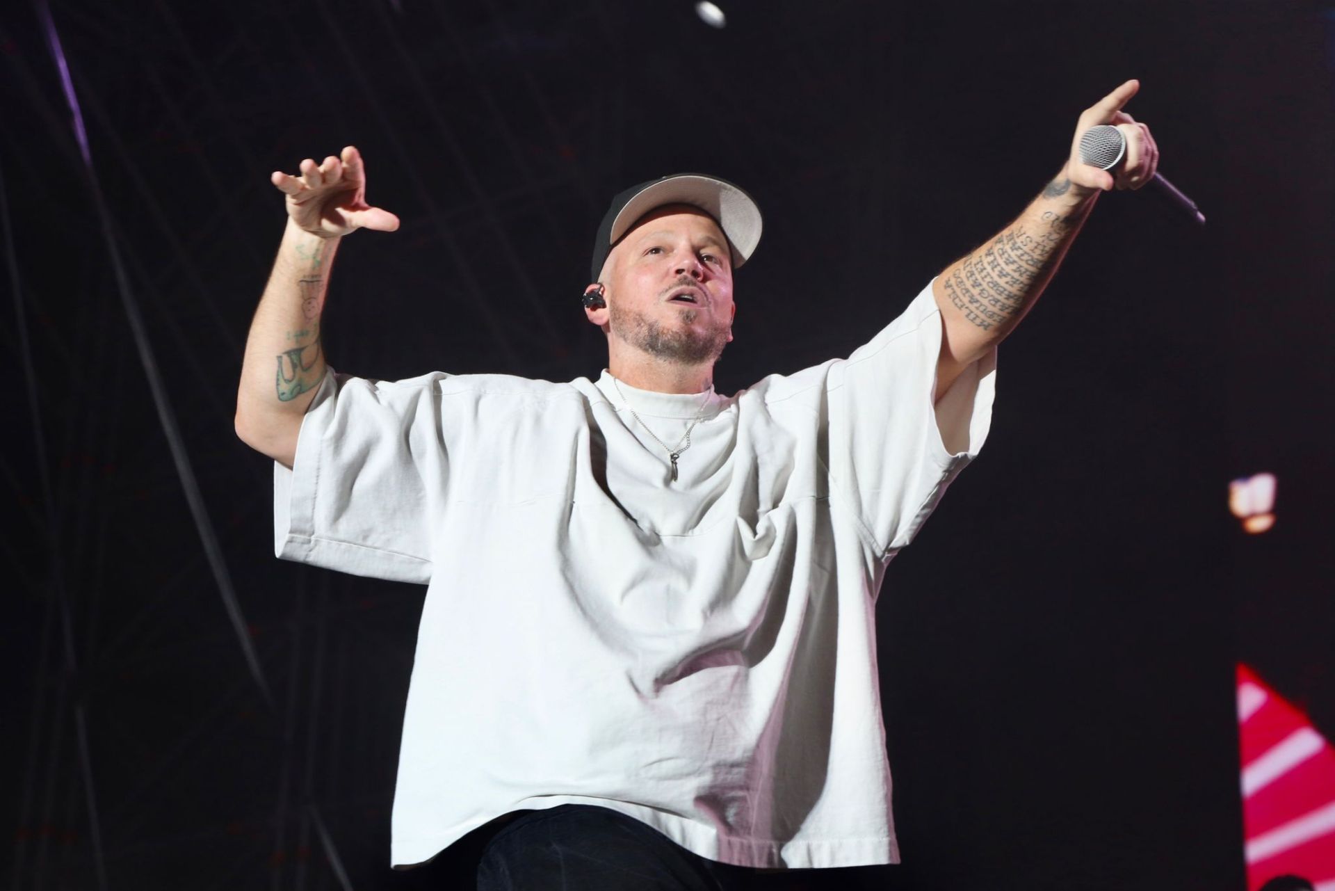 Actuación de Residente, en la noche del jueves en la Plaza de España