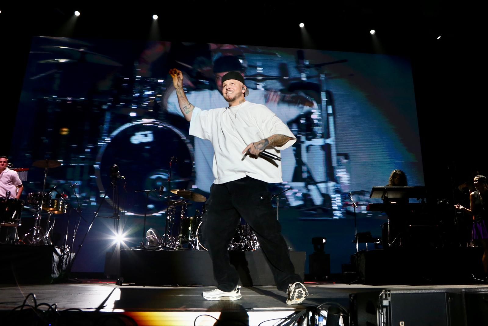 Actuación de Residente, en la noche del jueves en la Plaza de España