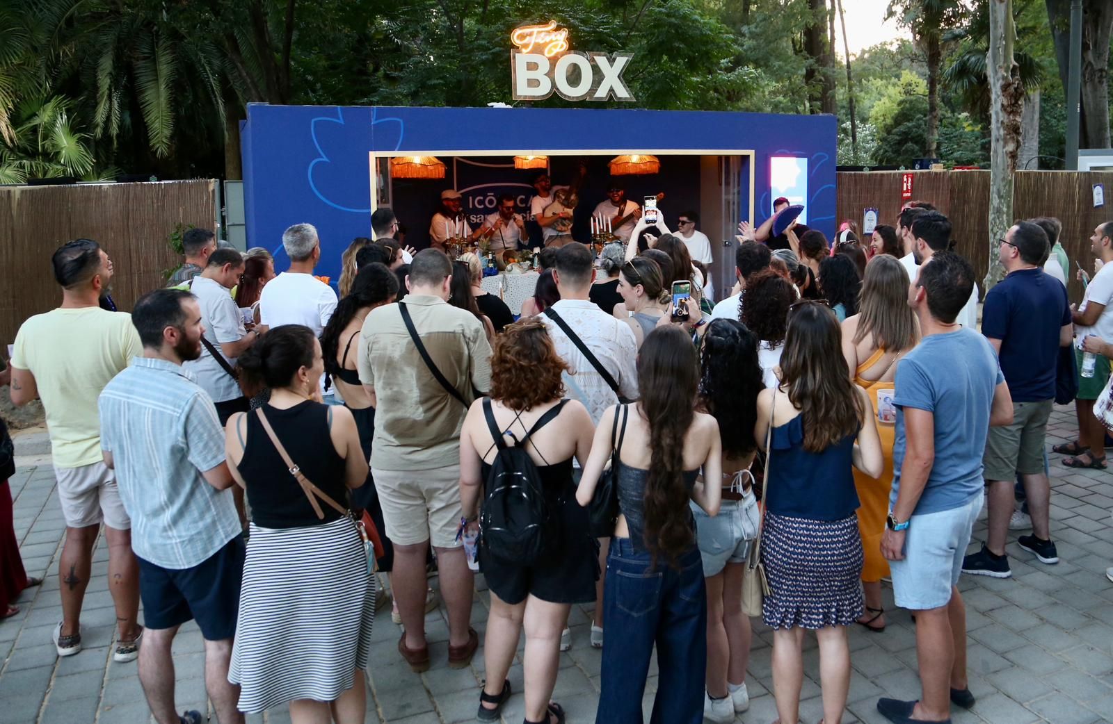 Ambiente en la Plaza de España