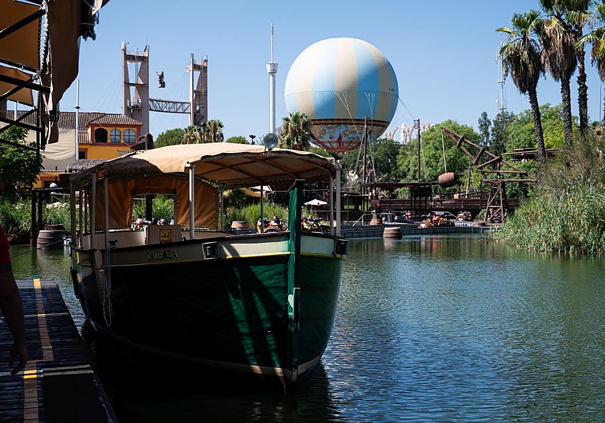 Vista de algunas de las atracciones de Isla Mágica