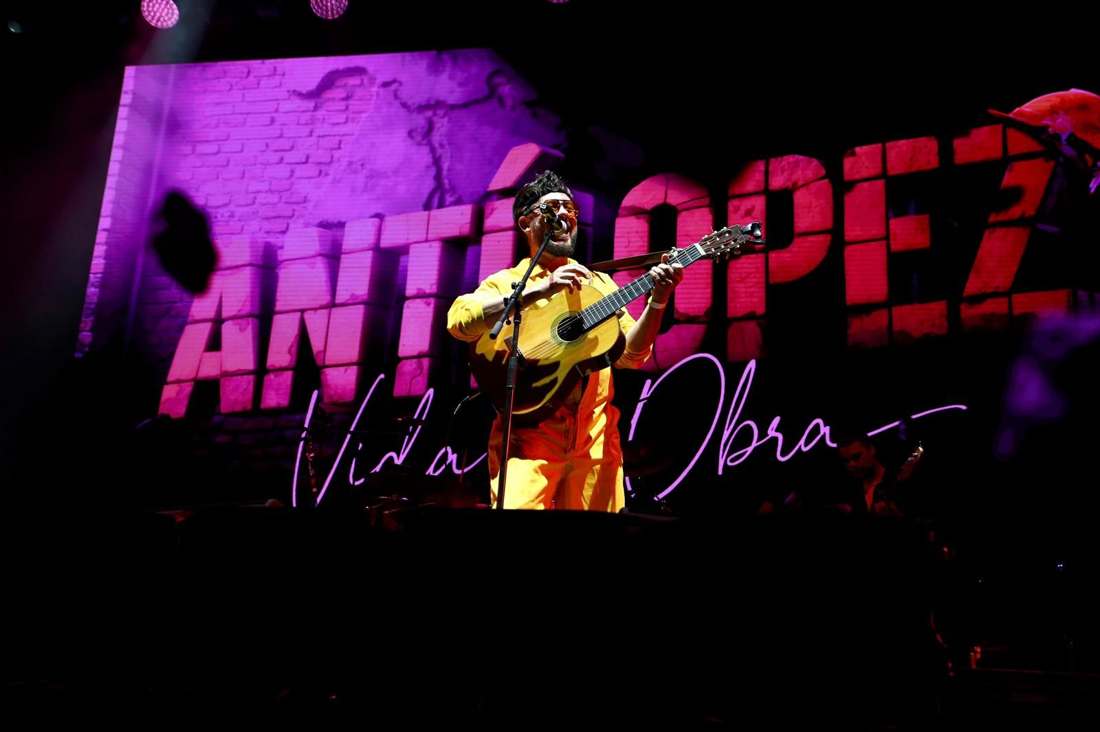 Un instante del concierto de Antílopez