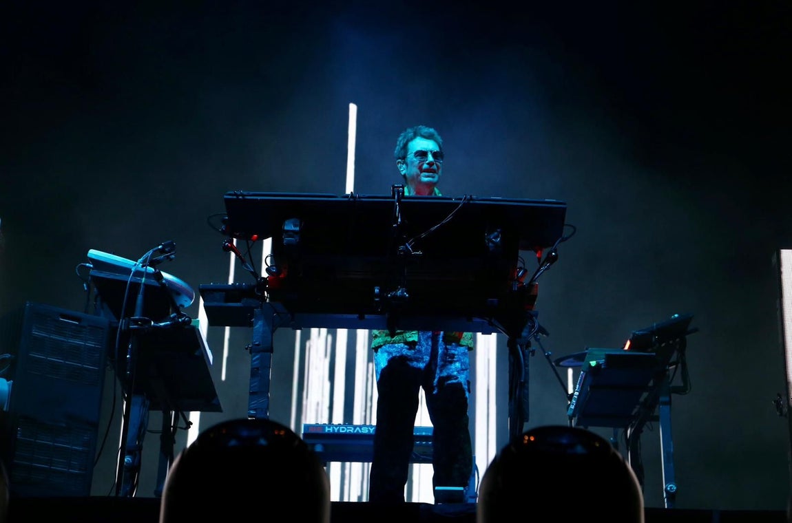 Jarre demostró en Sevilla que es uno de los artistas más influyentes y vanguardistas 