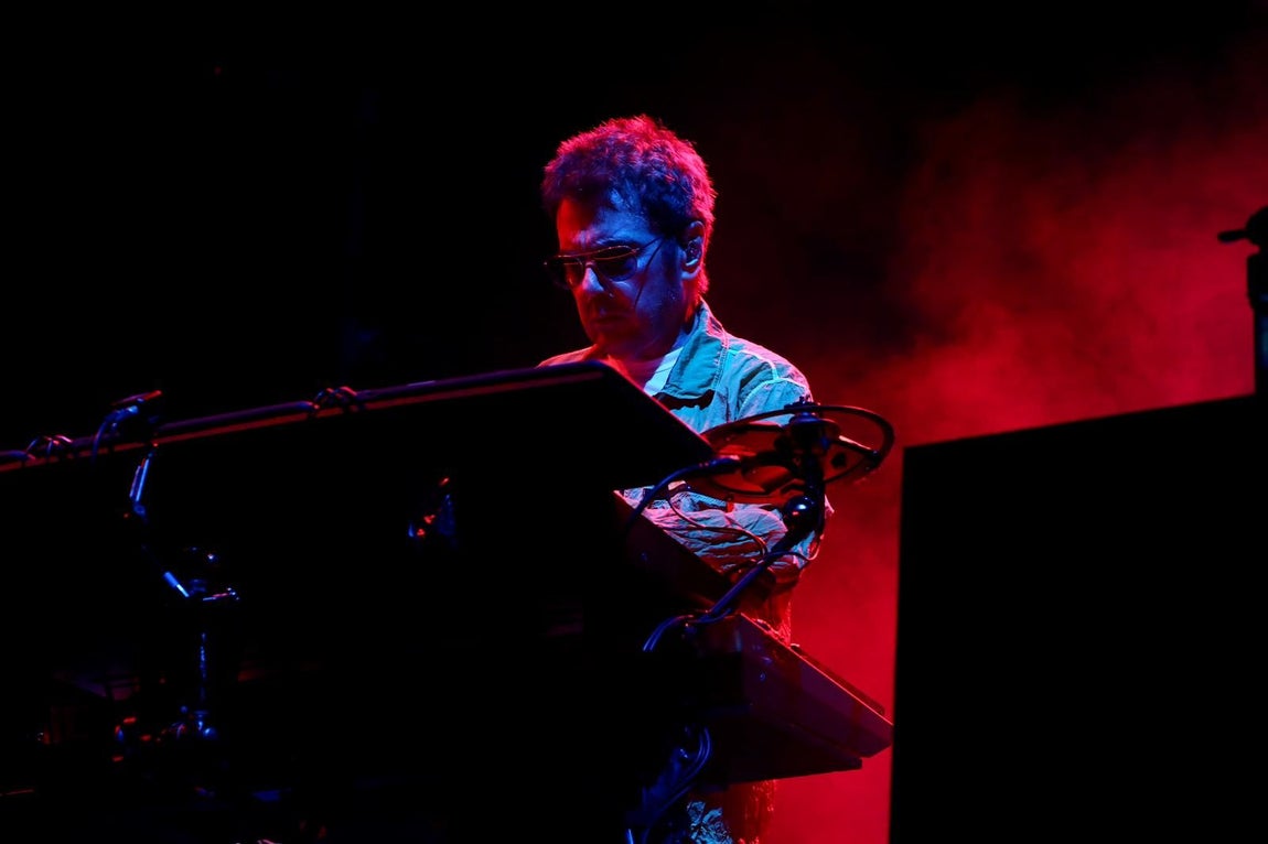 Jarre demostró en Sevilla que es uno de los artistas más influyentes y vanguardistas 