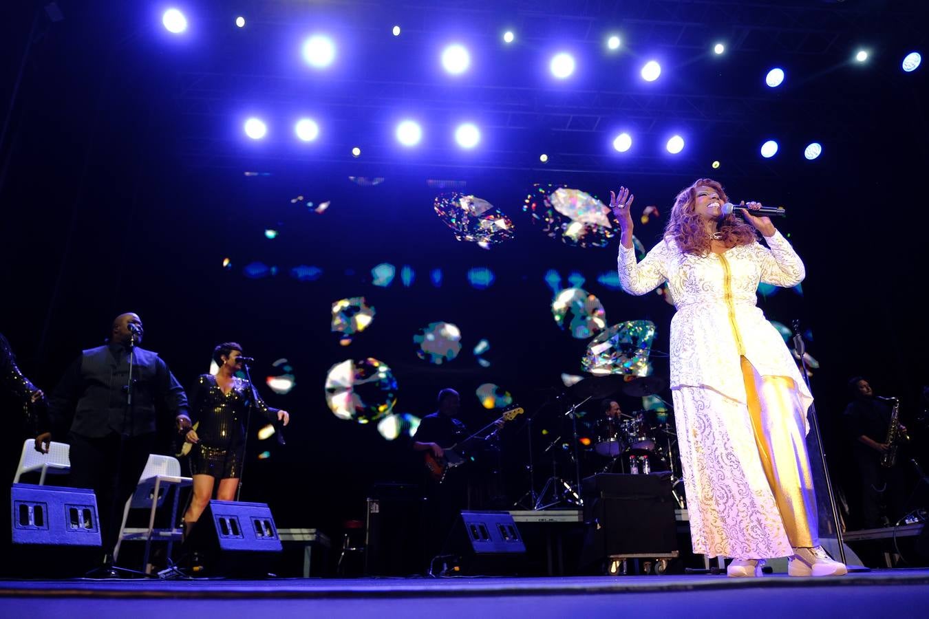 Un momento del gran concierto este jueves de Gloria Gaynor en el Tío Pepe Festival