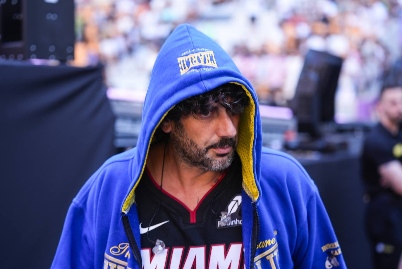 Melendi en 'La Velada del Año 5' en el Estadio de la Cartuja