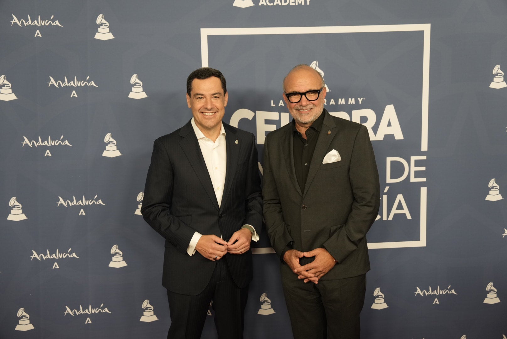 Juanma Moreno y Manuel Abud