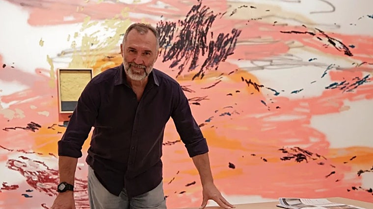 La sala Atín Aya acoge una exposición retrospectiva de Paco Pérez Valencia