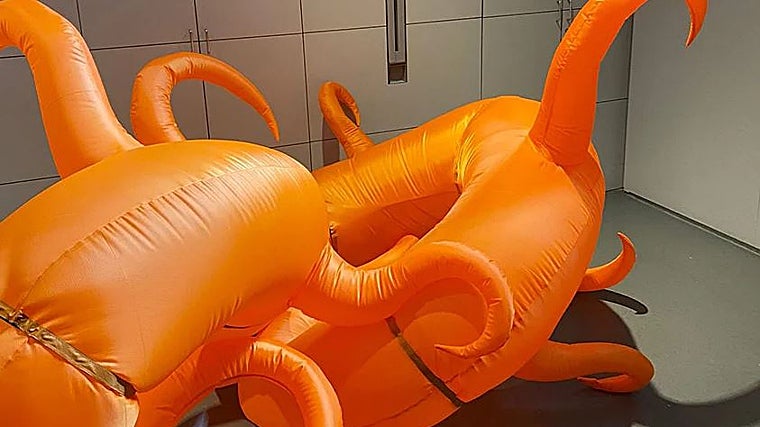 Las familias que así lo deseen pueden acudir a las instalaciones del Caixaforum de Sevilla para disfrutar de este taller