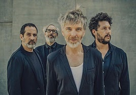 Elefantes  celebra 25 años de 'Azul': «Bunbury nos ayudó a descubrir qué banda éramos»