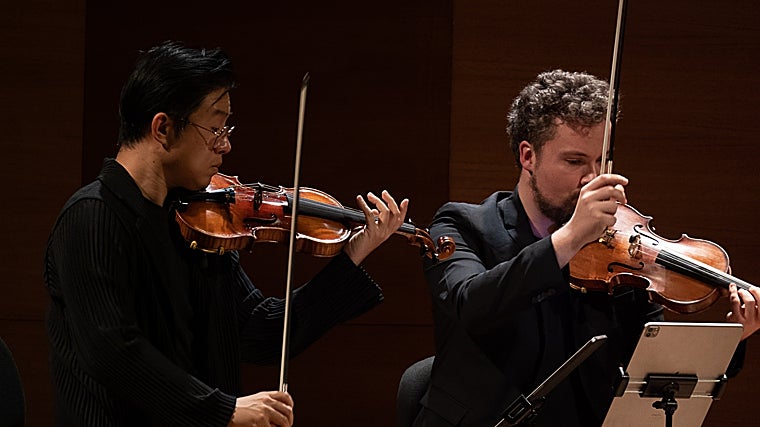 Yun-Peng Zhao violin y Leo Marillier (violines)