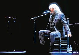 El duende de José Mercé tiñe de flamenco las letras de Manuel Alejandro en Sevilla