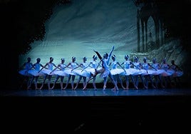 El Ballet de Kiev trae de nuevo a Sevilla 'El lago de los cisnes' de Tchaikovsky