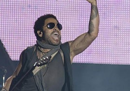 Lenny Kravitz, en acción en una foto de archivo