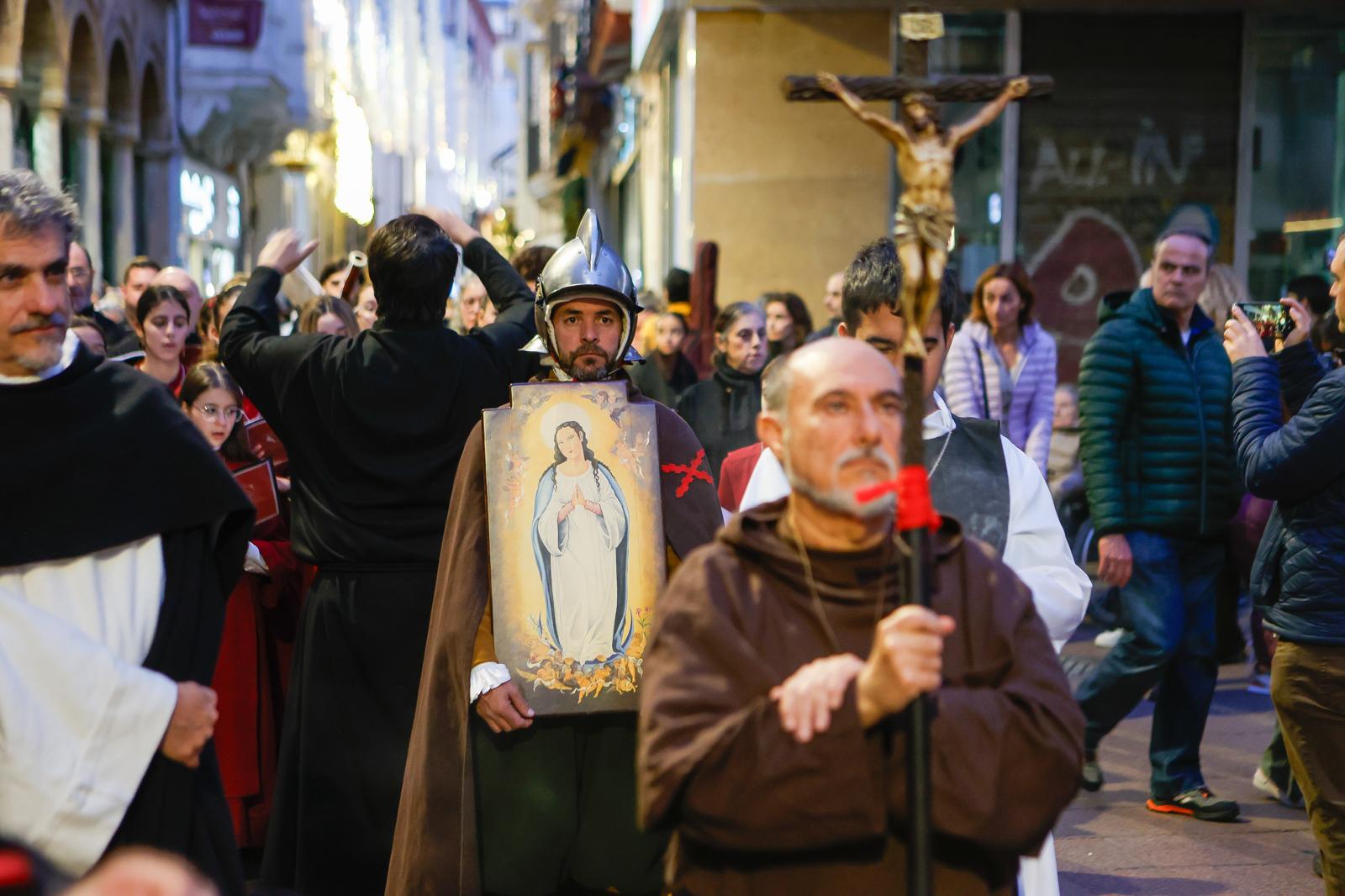 En imágenes, el Tercio de Olivares vuelve a desfilar en Sevilla