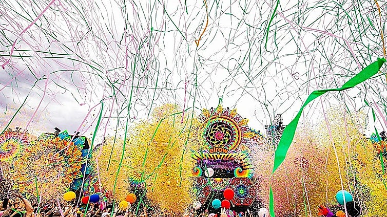 Elrow vuelve a Sevilla con el único festival de carnaval de España: así es la fiesta de música electrónica que está dando la vuelta al mundo