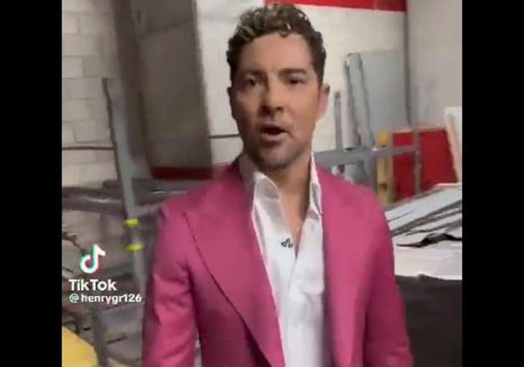 El saludo viral de David Bisbal que ya es un clásico en Twitter: el «cómo están los máquinas» desata los memes