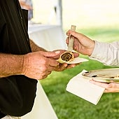 El gesto que delata si eres buena persona: «El mundo se divide en dos categorías»