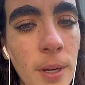 La influencer que dejó de depilarse el cuerpo para reivindicar libertad: «Está muy condenado en las mujeres»