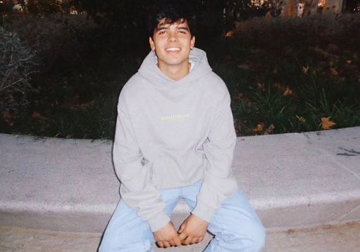 El cantante Íñigo Quintero, autor de uno de los grandes éxitos que arrasan en TikTok