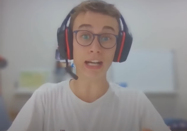 Jorge Rey avisa del tiempo que llega en el Puente del Pilar y desafía a los modelos: 180 litros en estas zonas