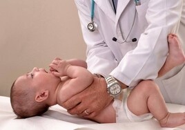 Una española en Estados Unidos alucina con lo que le querían cobrar en el pediatra: «Lo importante es el bebé»