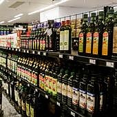 La polémica (con truco) sobre el precio del litro de aceite en Londres: ¿por qué cuesta la mitad que aquí?