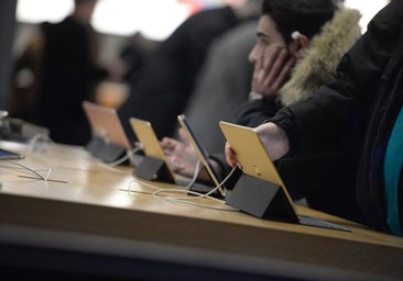 Un español que vive en Japón muestra la diferencia de precio del iPhone 15