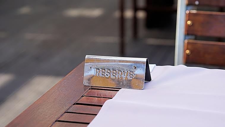 Estas son las cosas por las que nunca te deben cobrar en un bar o restaurante: algunas son habituales