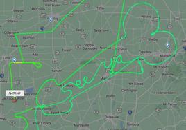 Un piloto de avión dibuja un pene en el aire y deja un extraño mensaje: «Nos vemos»
