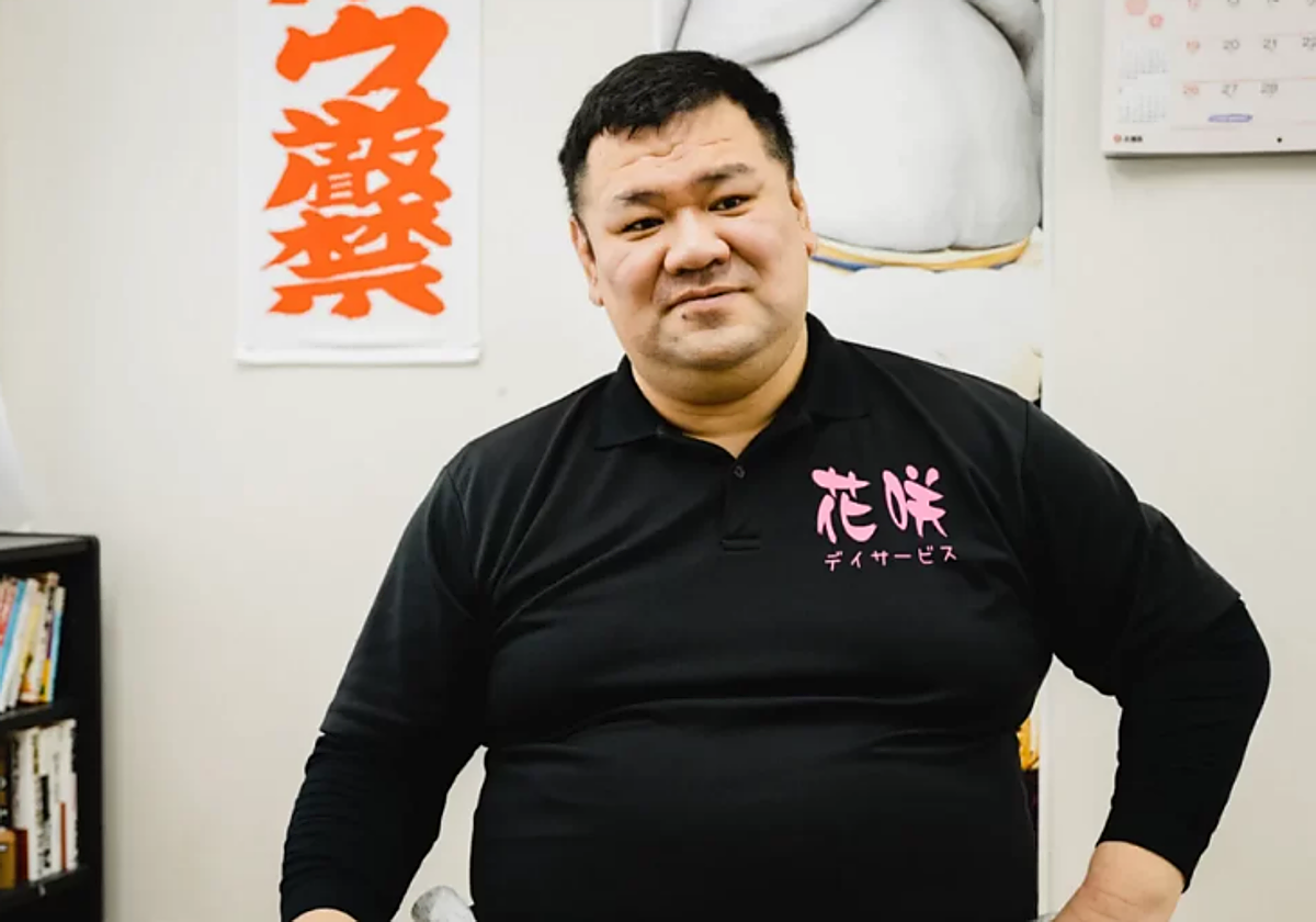 Un exluchador de sumo aclara la verdad sobre lo que dicen acerca de si se lavan el pelo