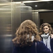 Esta es la razón por la que hay un espejo en todos los ascensores: no es para decorar