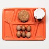 Decide cenar durante una semana como una persona condenada a pena capital: atentos al cuarto día