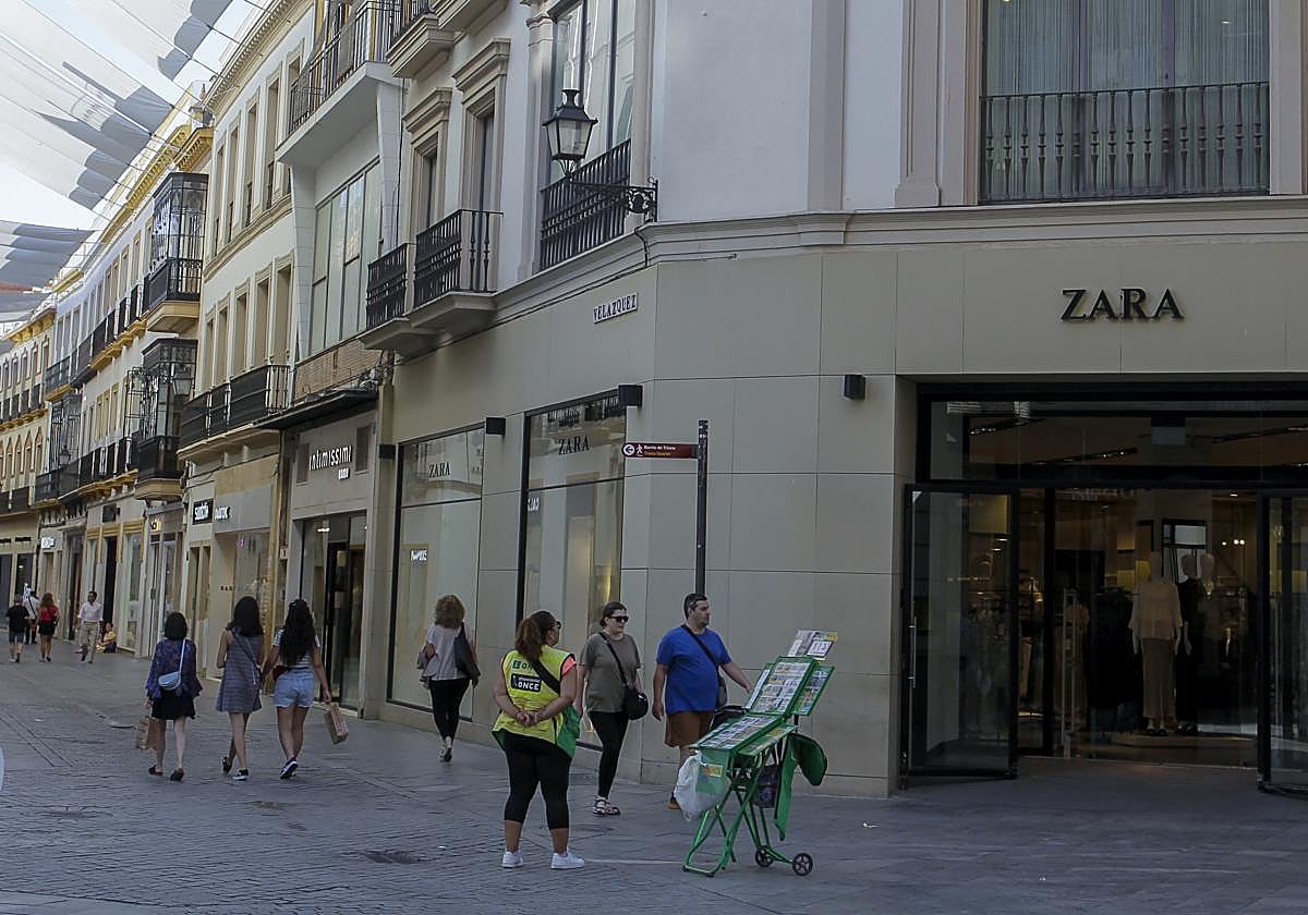 El vestido de Zara que triunfa entre sus fans de Reino Unido
