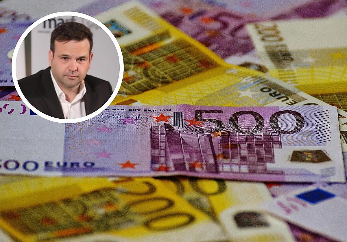 Elías, explicando su experiencia empresarial