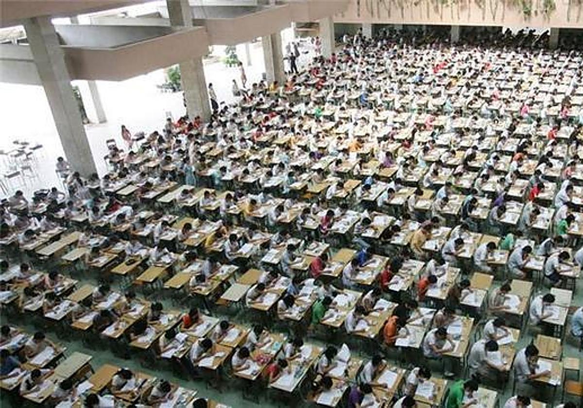 Un chino que vive en España explica cómo son los exámenes en los colegios de su país