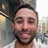 Un 'tiktoker' de EE.UU. se sorprende por lo que hacemos con las palabras en España