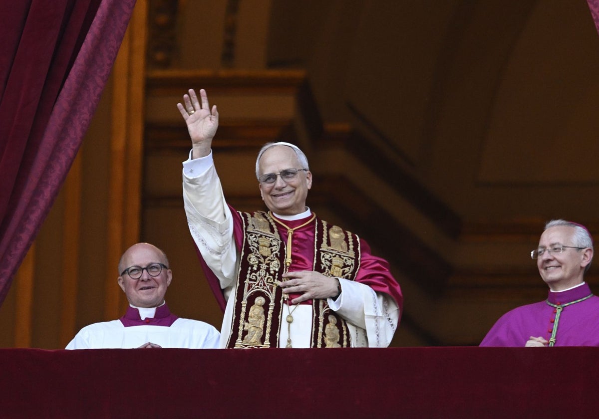 Un docente español revela el nombre del Papa casi una semana antes de su elección: «León XIV, te esperamos»