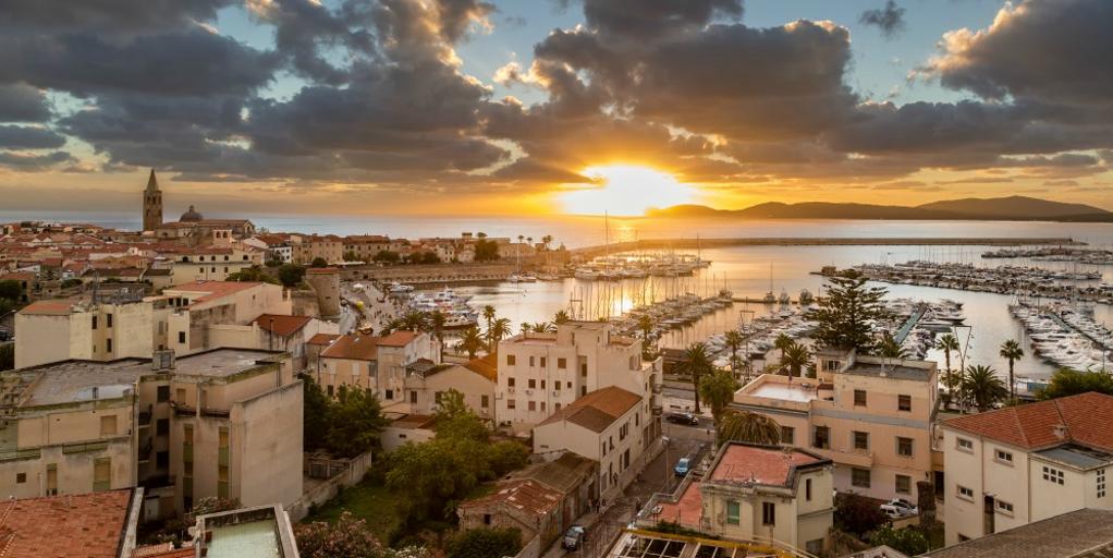 La ciudad de Italia donde se habla catalán y tienen de postre crema catalana: cuál es y dónde está