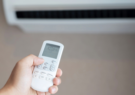Un experto en electricidad señala los hábitos que debe implantar la gente para pagar menos luz en España: «Más del 85% de los hogares podrían ahorrar»