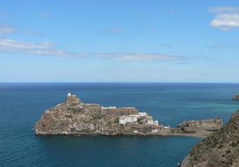 Así es la frontera más pequeña del mundo y que es parte de España