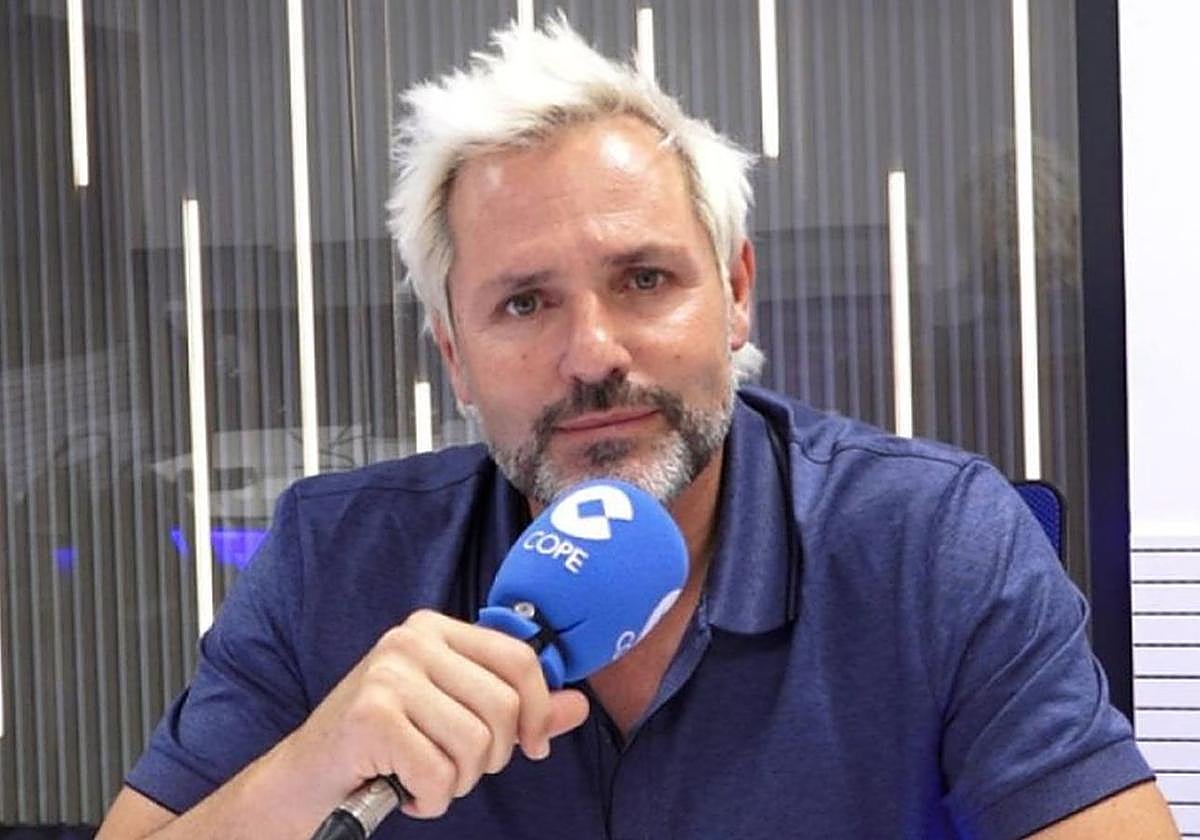 Santi Cañizares destaca la importancia de la cultura financiera en los futbolistas: «Mi familia se quedó pelada en 1992»